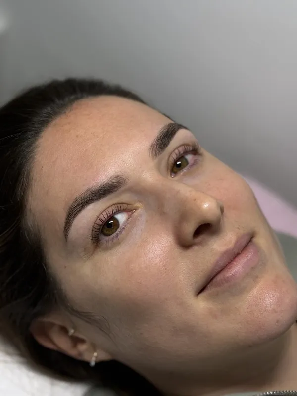 Diseño y depilación de cejas en Vitale Concept, Chopera (Arganzuela) Madrid